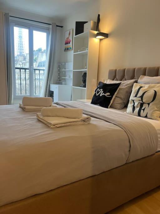 Appartement Paris Vue Tour Eiffel Trocadero Eksteriør billede